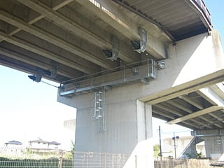 新南跨線橋耐震補強工事